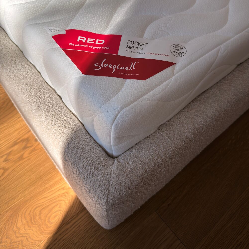 Buklee voodi “Cloud” 120×200 – Eesti meistrite meistriteos - Image 4